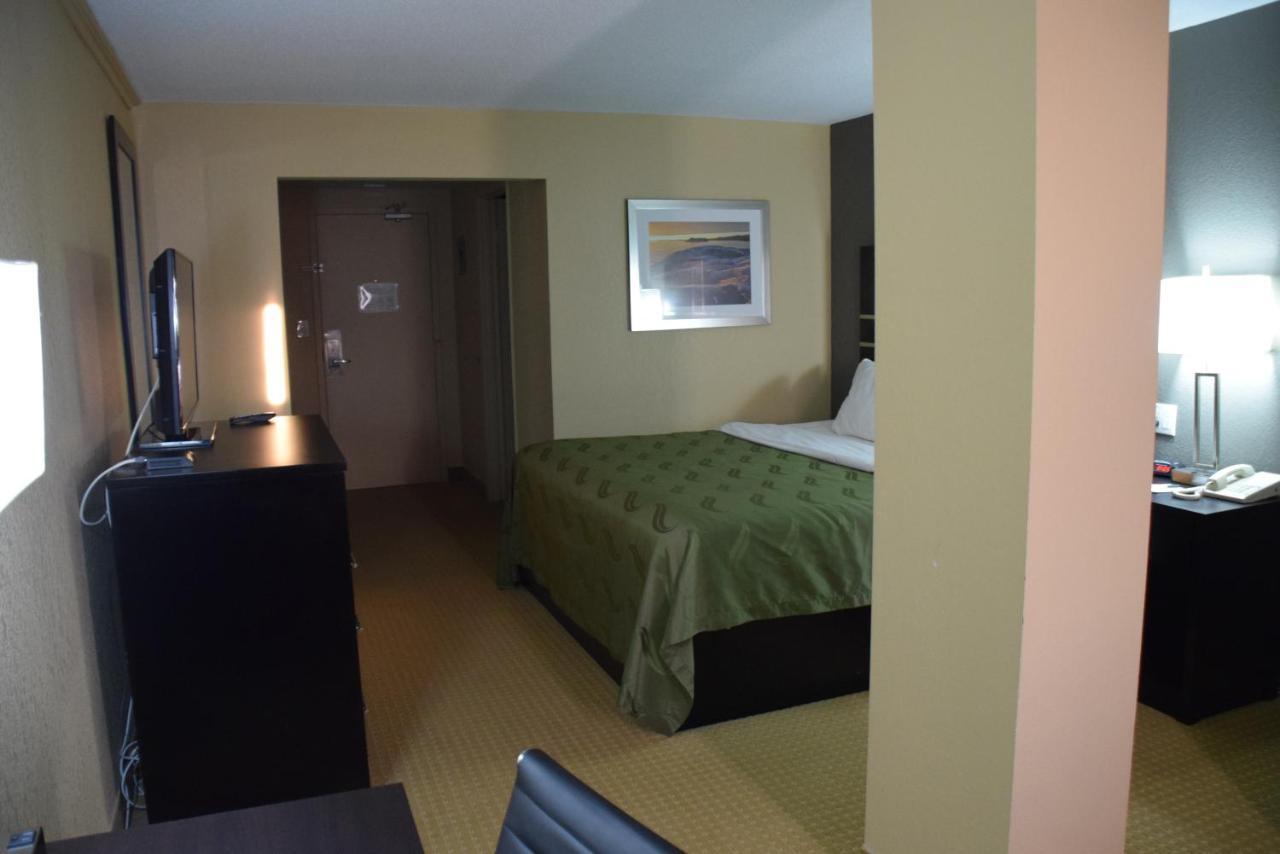 Quality Inn Bracebridge Exteriör bild
