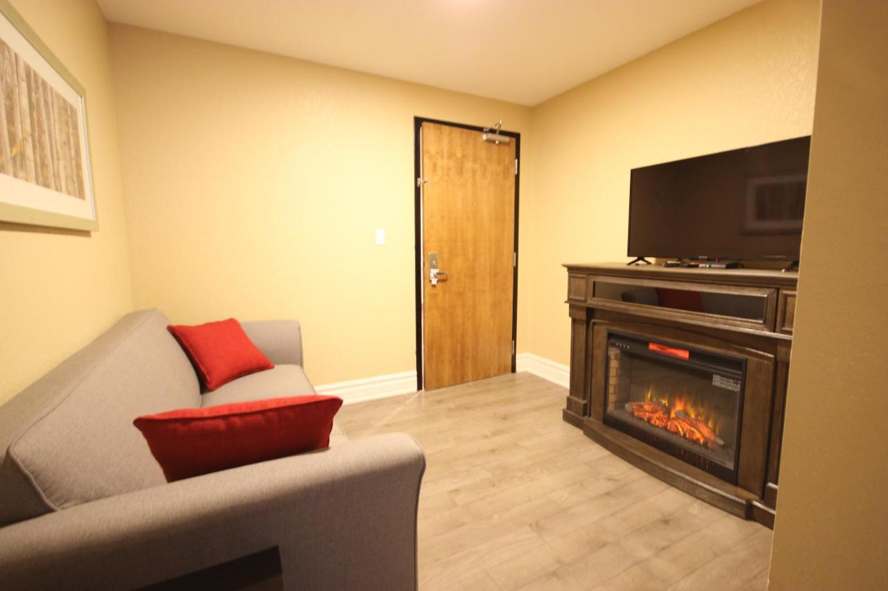 Quality Inn Bracebridge Exteriör bild