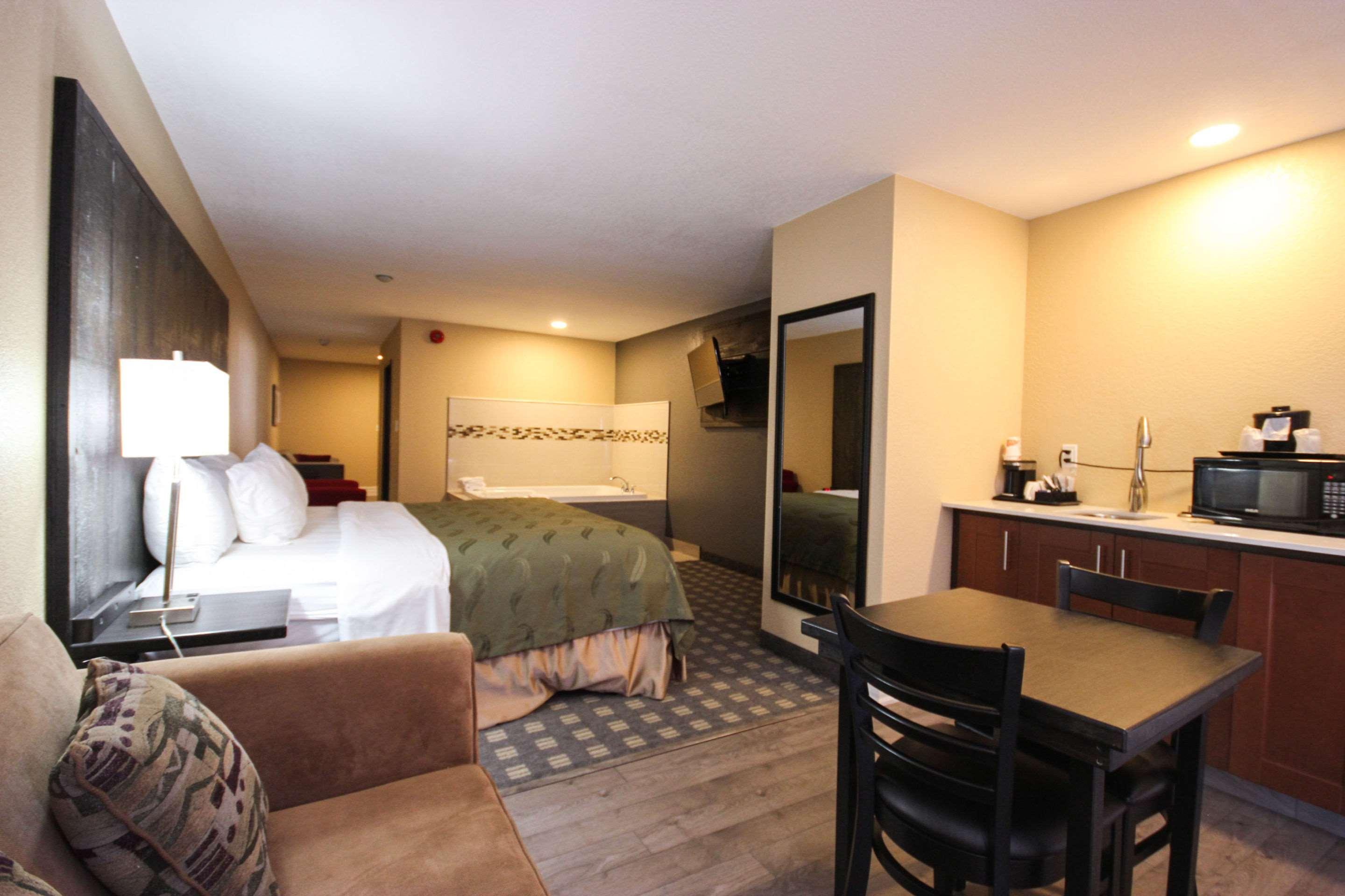 Quality Inn Bracebridge Exteriör bild