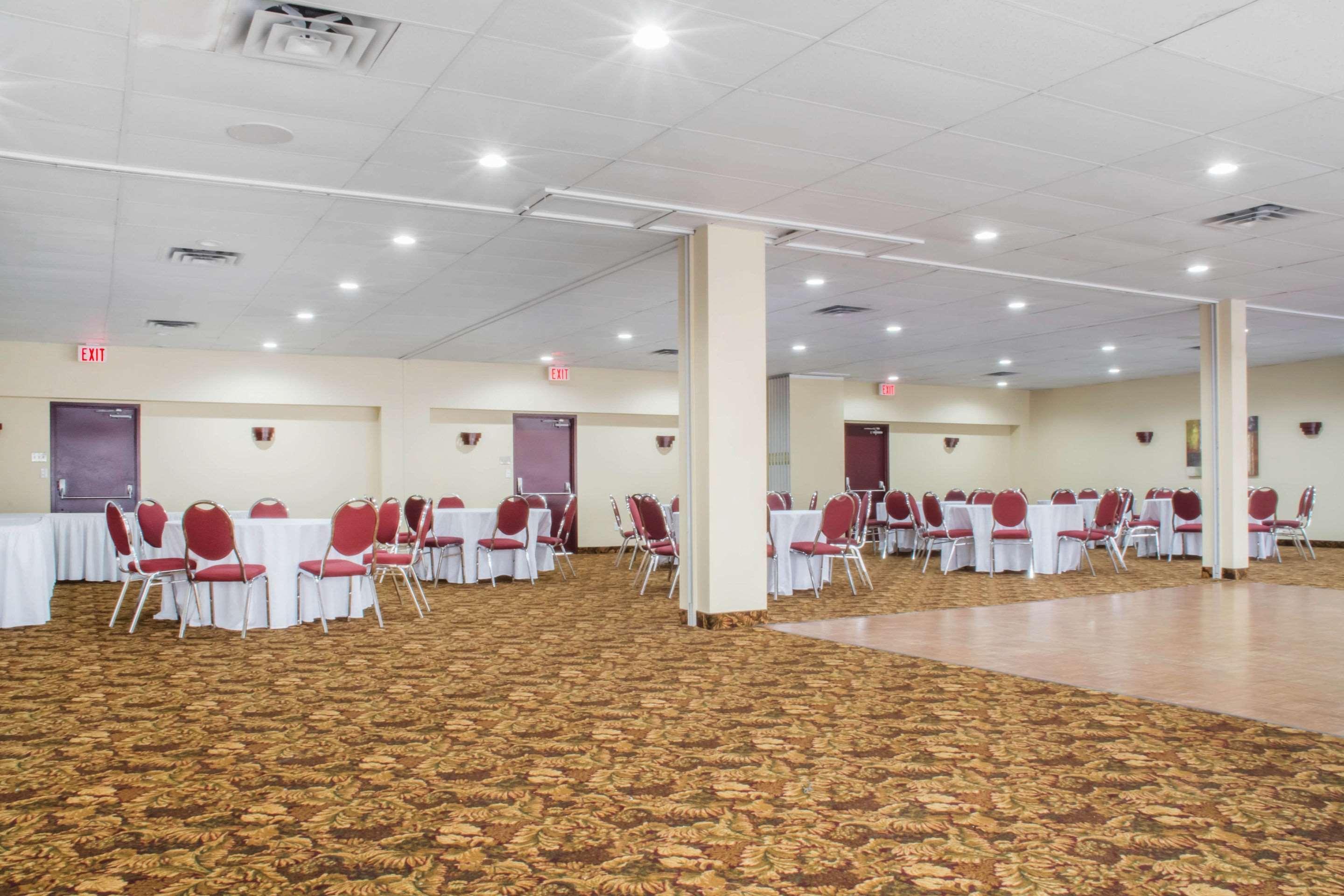 Quality Inn Bracebridge Exteriör bild