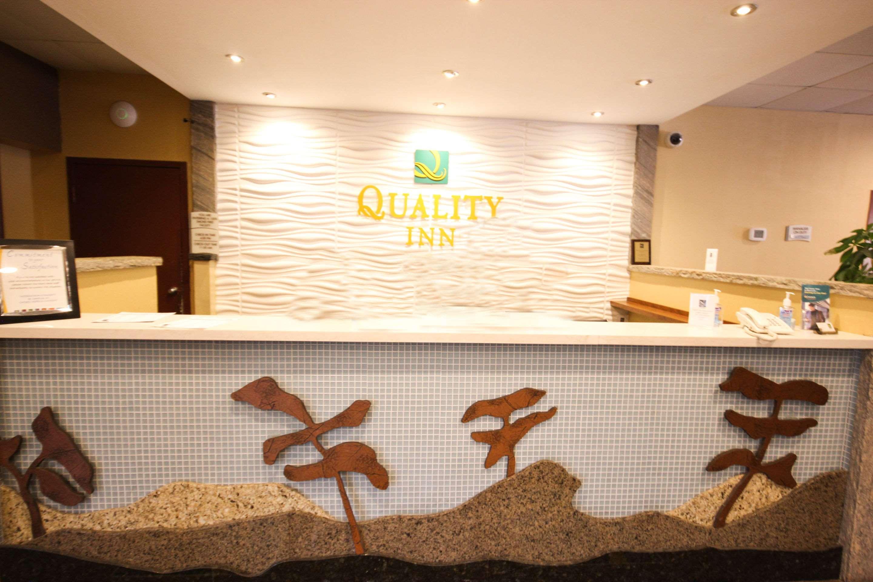 Quality Inn Bracebridge Exteriör bild