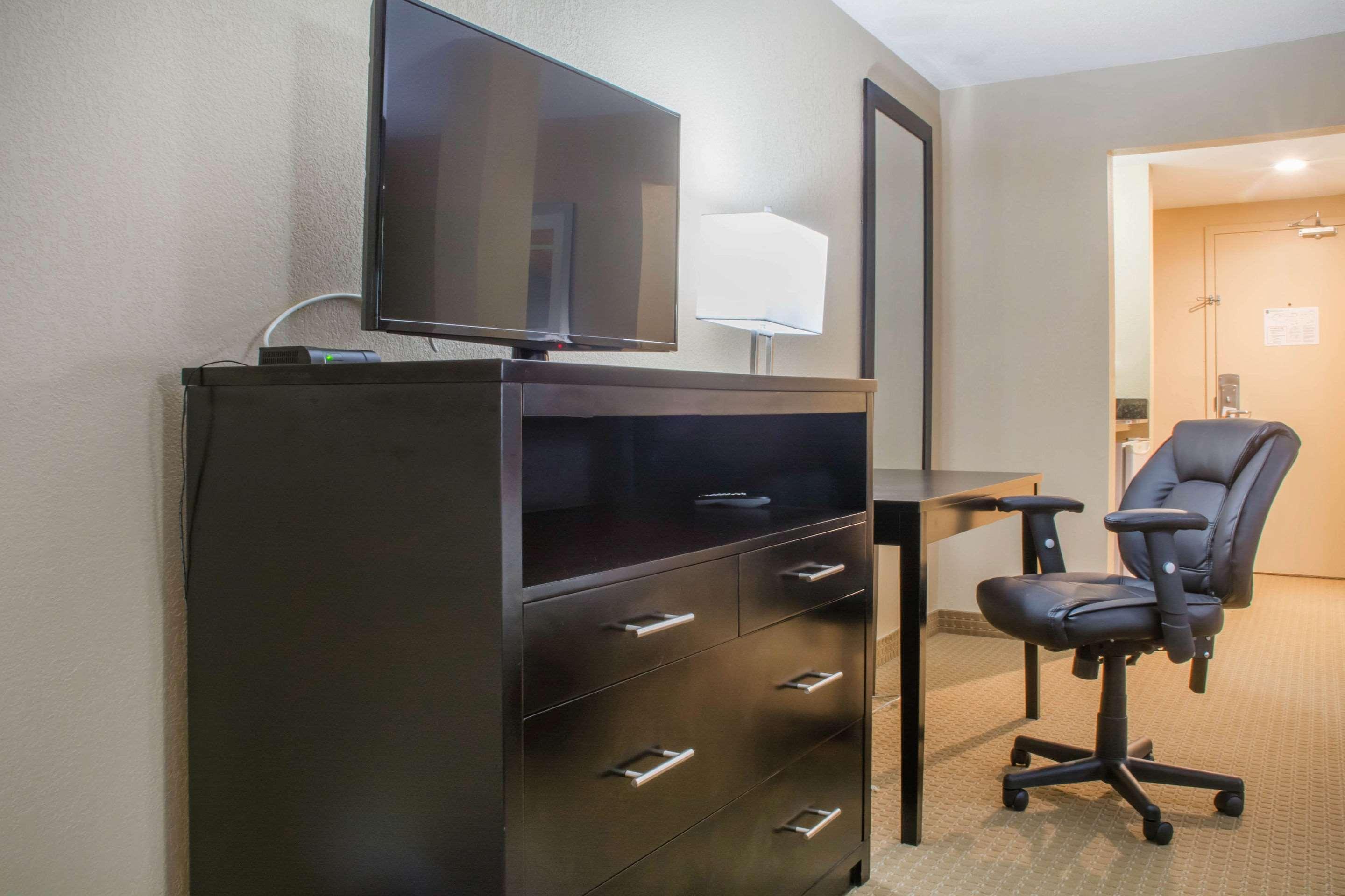 Quality Inn Bracebridge Exteriör bild