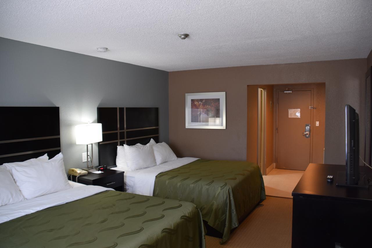 Quality Inn Bracebridge Exteriör bild